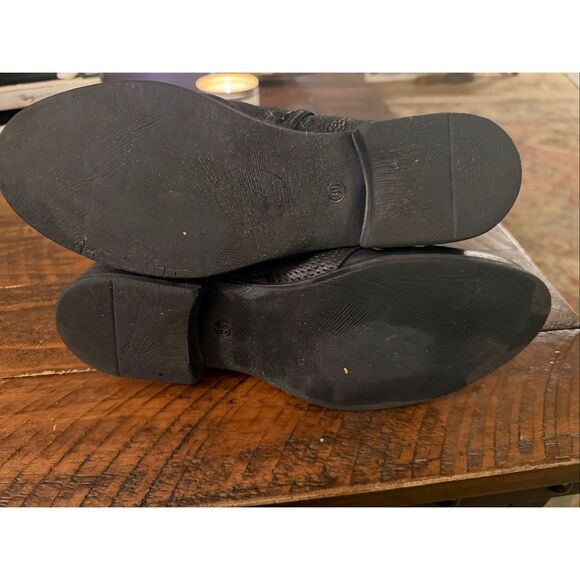 Mix Mooz Sallie Black Leather Ankle boots EUC Sz 39 8.5 - Picture 7 of 9